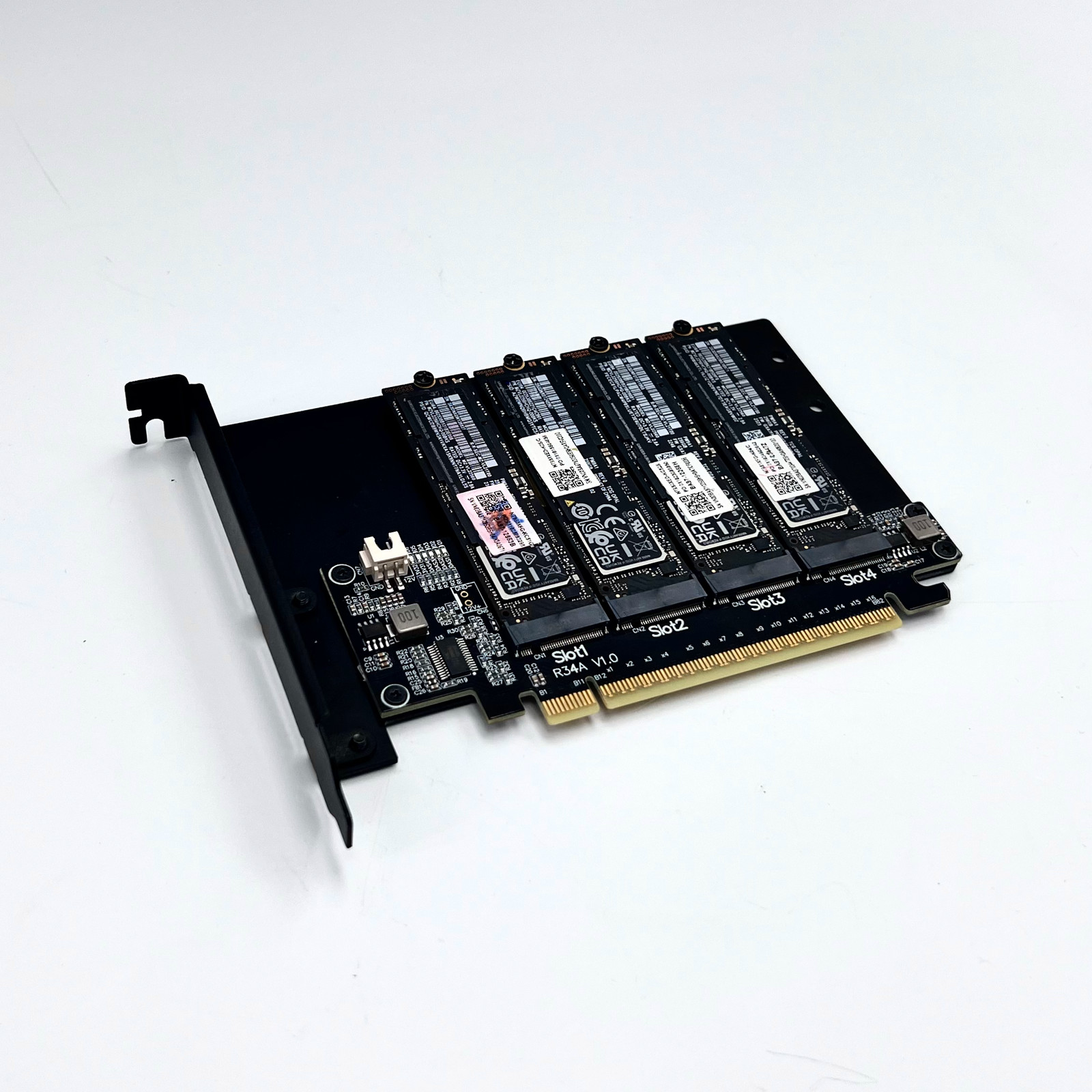 PCIe 5.0 x16 to Quad M.2 NVMe  - огляд і ціна Quad M.2 Nvme Pcie Bifurcation Card